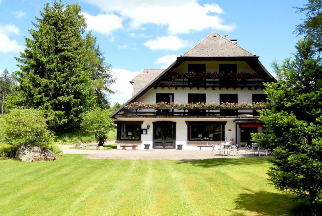 Gaestehaus Behabuehl Фельдберг Екстер'єр фото