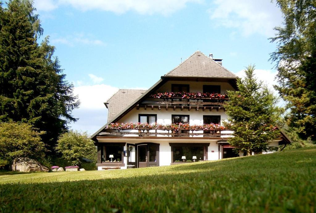 Gaestehaus Behabuehl Фельдберг Екстер'єр фото